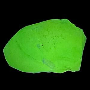 Lime‎ Green Art Glass Cullet Glowing Manganese Slag Glass #5GM46